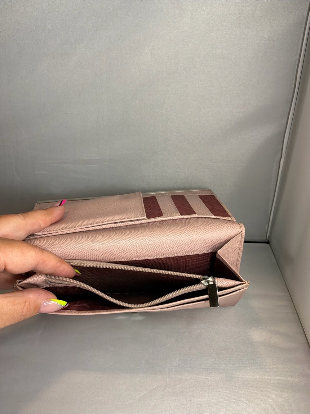 Salvatore Ferragamo Pink Saffiano Leather Wallet with Silver Hardware - Picture 6 of 8